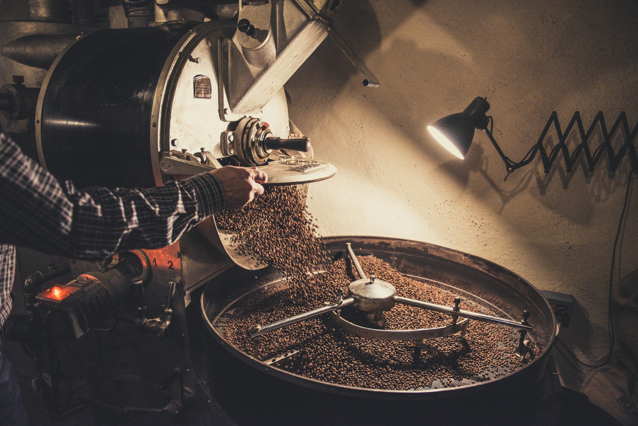 Rugged coffee pour